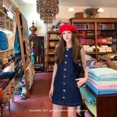 批发aaaaxbbb 南法湖边 <b class='q'>牛仔</b>背心裙单排扣复古时髦微收腰无袖连衣裙女