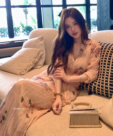 꽃 위안 장미 속삭임 핑크색 프랑스식 프린트 여성 셔츠 봄 여름 얇은 스타일 압력 주름 질감 반신 치마 세트