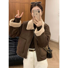 批发欧货高级感皮毛一体羊羔毛外套女秋冬加厚翻领机车服夹克上衣
