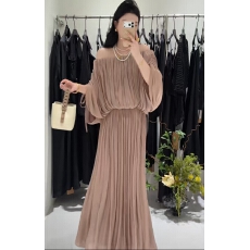 批发早春贵气感穿搭重要场合轻奢高级感大方得体杏色收腰连衣裙套装女