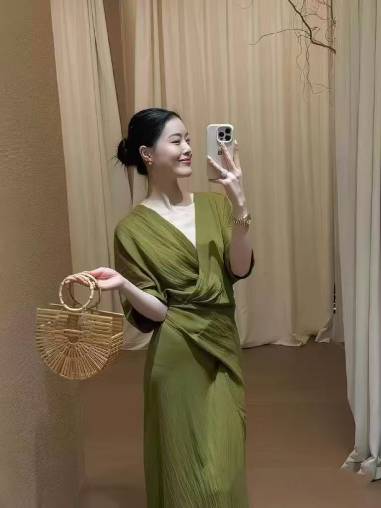 치마 예 심장 좋은 V넥 반팔 표지 고기 슬림해 보이는 허리 수축 스트랩 드레스 프랑스식 백리스 롱 스커트 여성