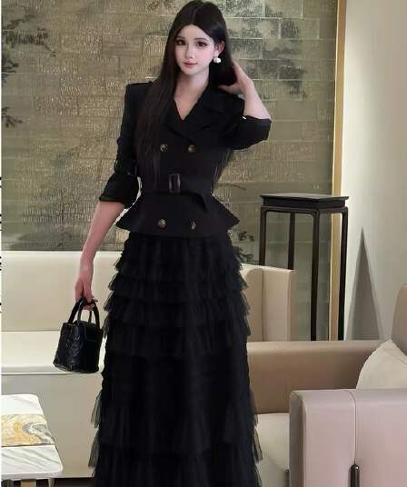인터넷 유명인 폭발 이른 가을 새로운 짧은 외투 품격 몸매 가꾸기 작은 양복 망사 케이크 롱 스커트 반신 치마 세트
