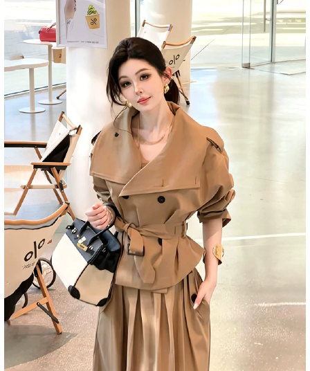유 시아 오시 아오 런던 대도시 디자인 센스 쇼트 스타일 루즈핏 바람막이 한 마디 우산 스윙 길이 반 스커트 세트