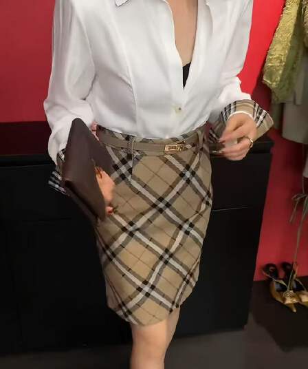 이른 가을 새로운 영국식 학원 스타일 V넥 긴팔 셔츠 배색 체크무늬 셔츠 체크무늬 타이트 스커트 반신 미니 스커트