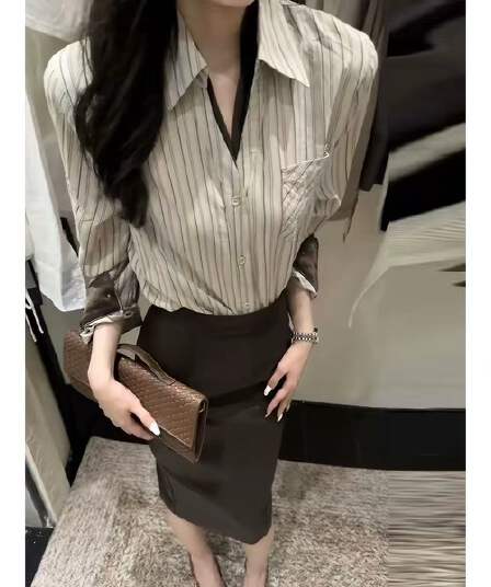 프랑스식 빅 사이즈 페이크 레이어드 스트라이프 긴팔 여성 셔츠 2026 새로운 POLO 칼라 배색 셔츠 오픈 가디건 맨위 가을