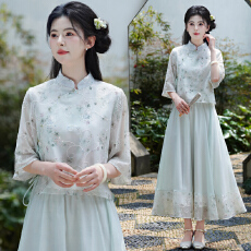 批发实拍2026夏季新款新中式国风改良旗袍刺绣印花上衣女茶服工作套装