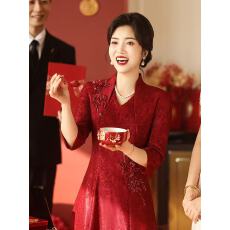批发喜婆婆婚宴旗袍高贵年轻2025新款红色绣花A摆结婚妈妈喜服平时穿