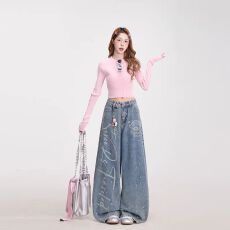 批发美式Y2K字母印花弯刀牛仔裤女轻亚风宽松显瘦水洗阔腿裤子