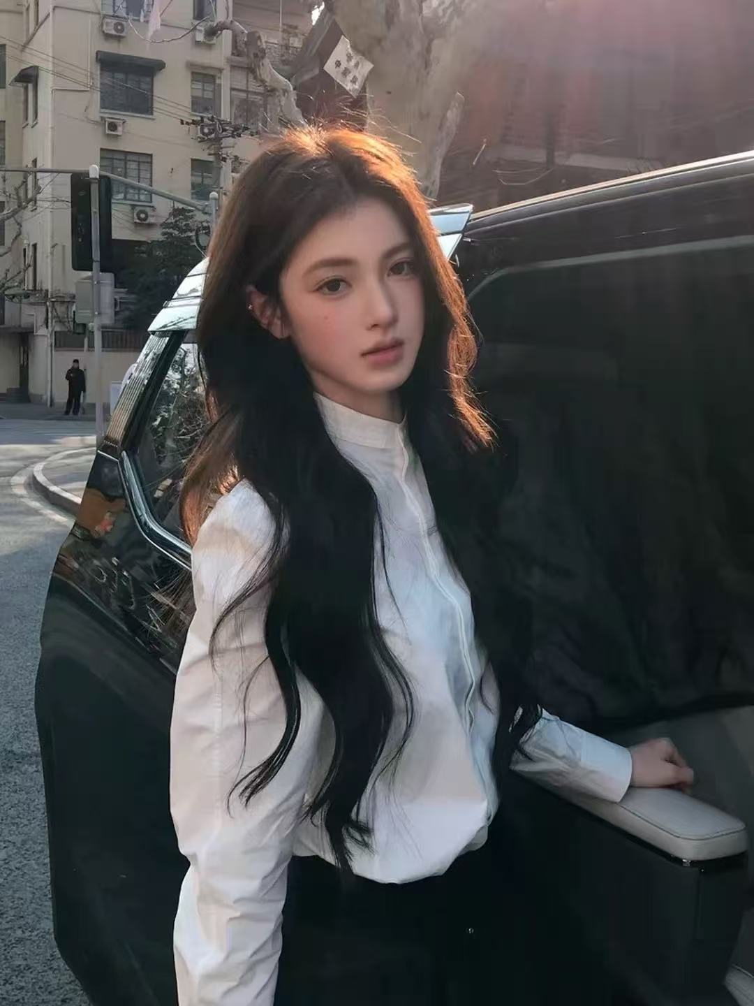 2026 봄 새로운 작은 청신 연령 감소 빛 럭셔리 작은 대중 아니요 명중 섹션 부드러운 연령 감소 품격 화이트 셔츠 맨위