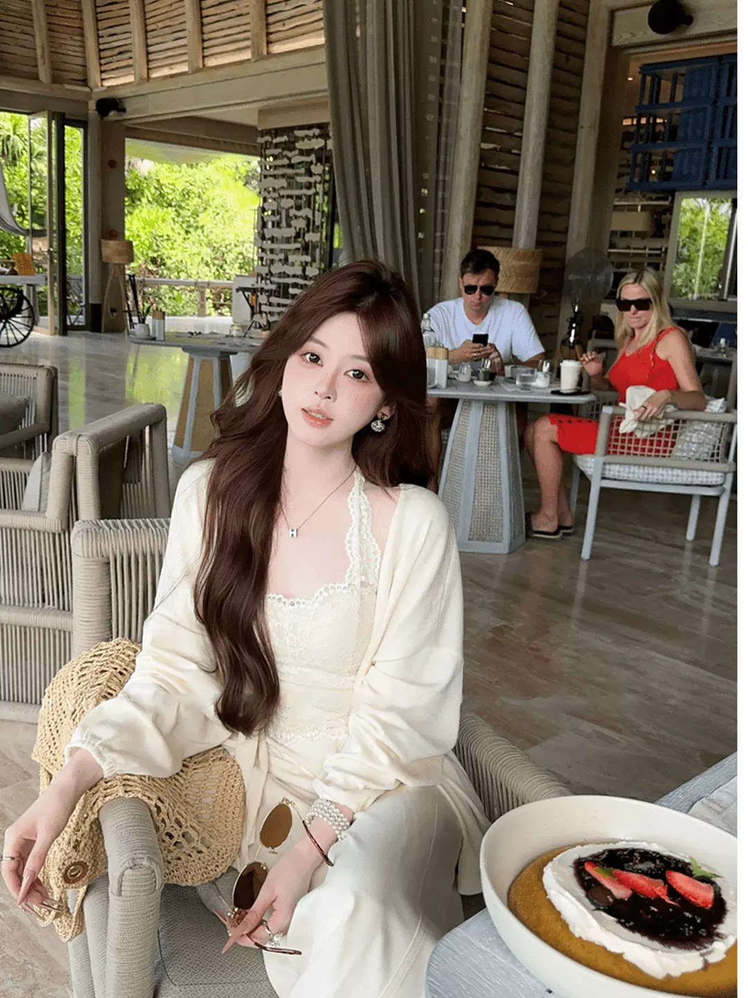 한 부서 착용 가져 가라. 분위기 센스 레이스 조각 니트 스웨터 여성 조기 봄 새로운 루즈핏 슬림해 보이는 마이크로 ~을 통해 자외선 차단 맨위