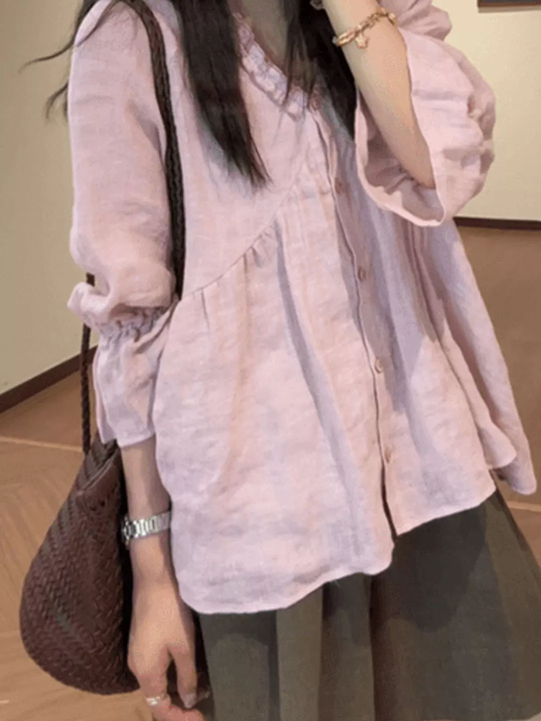 한 부서 부드러운 바람 핑크색 V넥 프릴 여성 셔츠 여름 고유 한 슈퍼 잘 생긴 다용도 슬림해 보이는 자외선 차단 맨위
