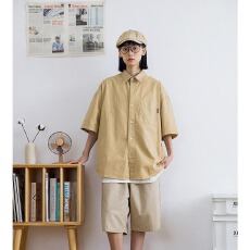 批发春夏纯色<b class='q'>衬衣</b>男女生日系复古上衣单排扣休闲宽松情侣短袖翻领<b class='q'>衬衫</b>