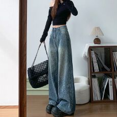批发复古蓝细烫钻阔腿牛仔裤女春夏新款宽松垂感显瘦弯刀爆闪拖地裤子