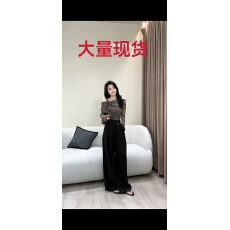 批发设计感斑马纹长袖T恤女2025秋季新款<b class='q'>打底</b>衫上衣+裤子套装
