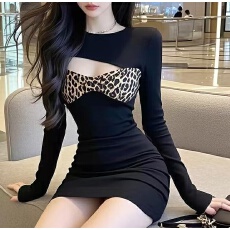 批发秋冬性感辣妹镂空豹纹印花收腰打底连衣裙女设计感超好看<b class='q'>包臀</b>短裙