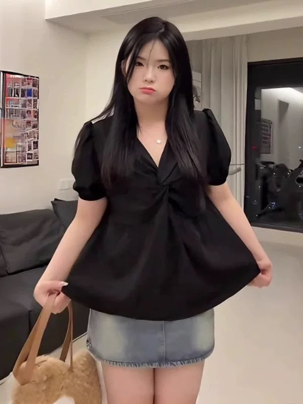 빅 사이즈 여성 의류 지방 mm 프랑스식 V넥 비틀림 거품 소매 반팔 셔츠 2026 여름 표지 고기 슬림해 보이는 맨위 트렌디