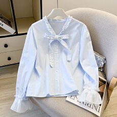 批发蓝色V领正肩喇叭袖衬衫女2026新款早春百搭显瘦独特漂亮上衣