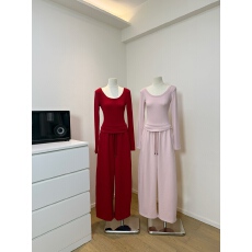 批发休闲套装女U型领长袖T恤<b class='q'>打底</b>衫直筒裤两件套