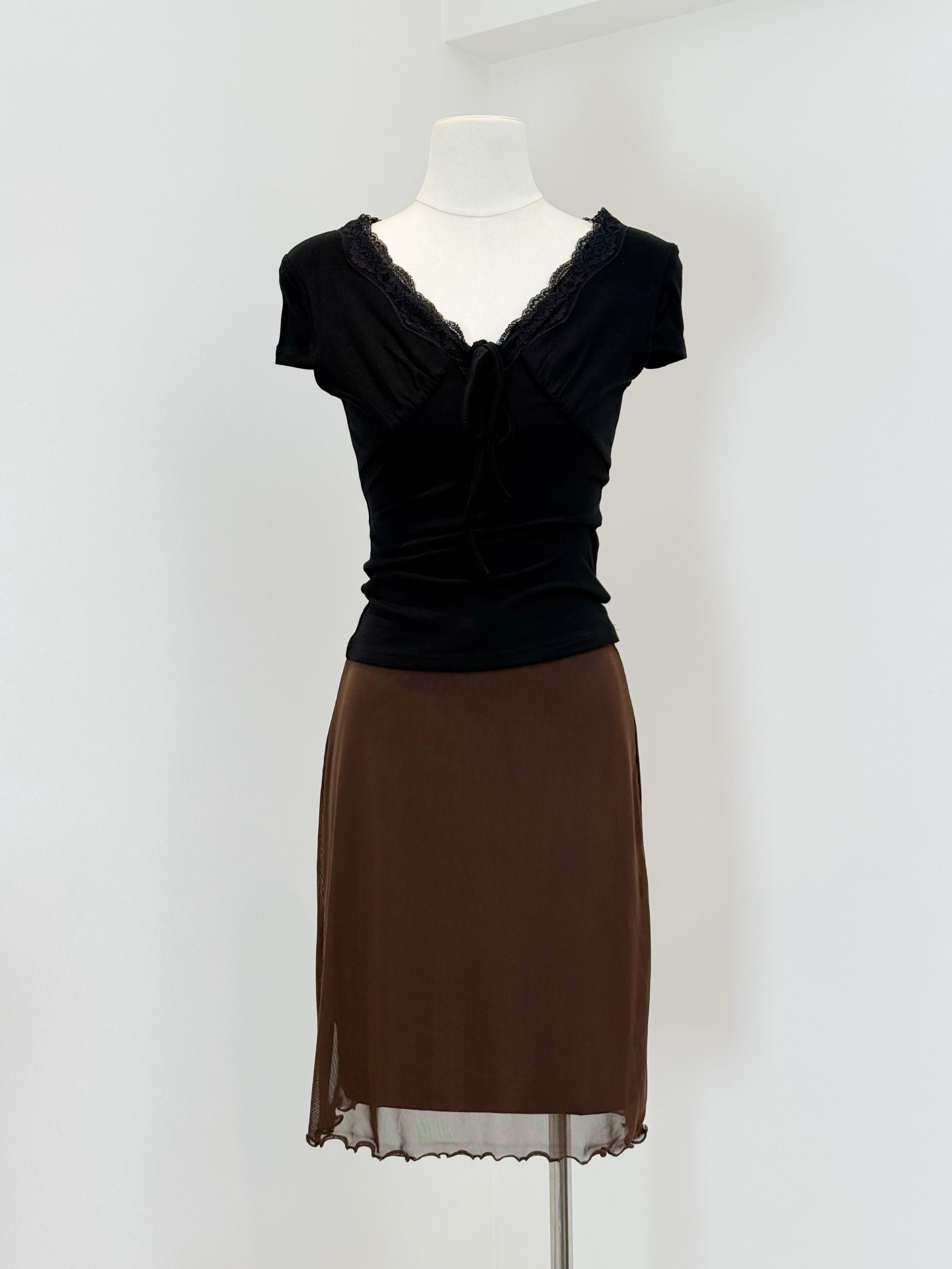 go girl go 직접 만든 유럽과 미국 스타일 레트로 단색 레이스 망사 반신 스커트 여성 여름 타이트 스커트 몸매 가꾸기 미니 스커트