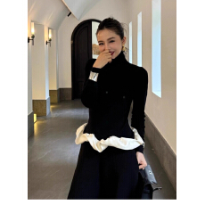 批发秋冬新款黑色上衣女小众不撞款高端小香风巨好看<b class='q'>轻熟</b>气质长袖t恤