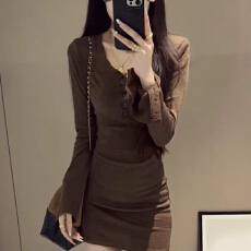 批发2025秋季新款御姐风圆领长袖<b class='q'>连衣裙</b>女半纽扣收腰修身显瘦包臀裙子