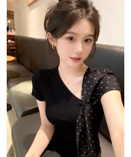 40 차가운 실크 차가운 면 리브 빅 사이즈 고유 한 아름다운 도트 무늬 비스듬한 칼라 반팔 티셔츠 여성 여름 새로운 맨위