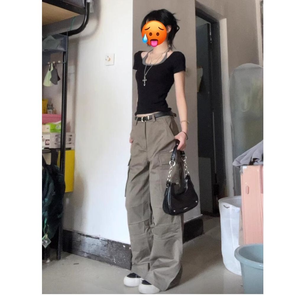 아메리칸 레트로 검정색 페이크 레이어드 긍정적 인 어깨 반팔 티셔츠 여성 여름 2026 새로운 핫걸 패치워크 쇼트 스타일 맨위