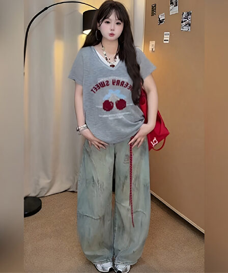 눈꽃 면 빅 사이즈 지방 mm 한국 스타일 V넥 체리 알파벳 반팔 티셔츠 여성 여름 디자인 표지 고기 슬림해 보이는 맨위