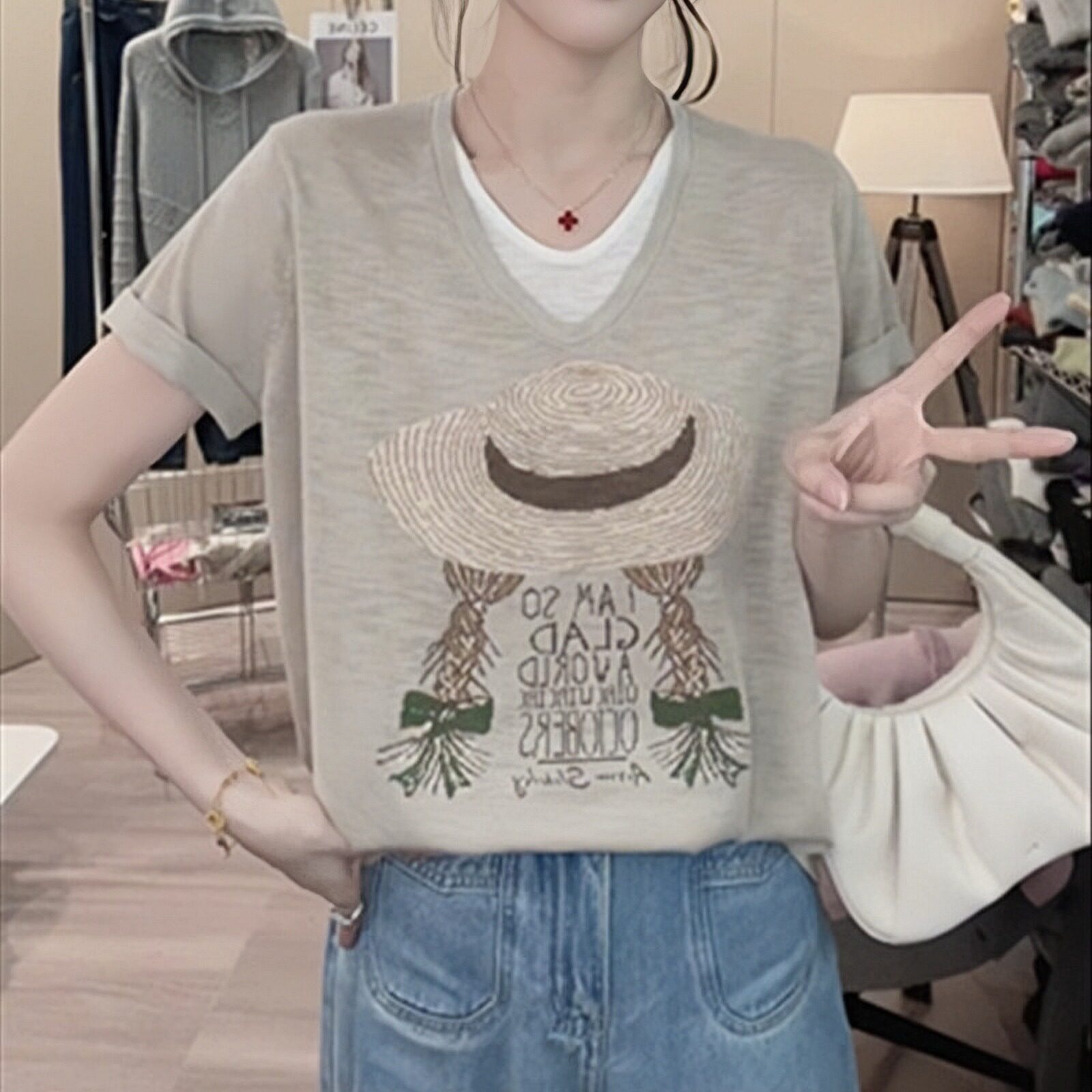 프린트 만화 모자 소녀 패치워크 페이크 레이어드 반팔 티셔츠 여성 여름 새로운 루즈핏 슬림해 보이는 미니멀리즘 맨위