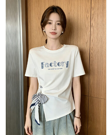 차가운 실크 차가운 면 리브 빅 사이즈 불규칙 나비 매듭 반팔 여성 2026 여름 새로운 허리 수축 쇼트 스타일 맨위