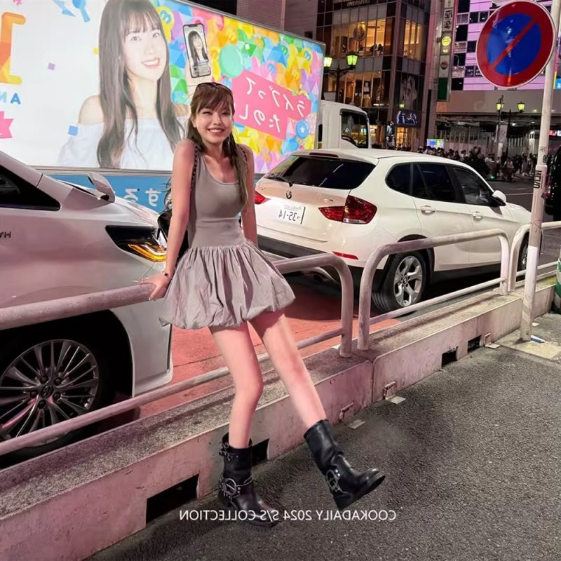 발레 소녀 꽃밭 치마 2026 여름 새로운 몸매 가꾸기 슬림해 보이는 u 칼라 조끼 원피스
