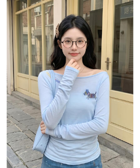 주간 실크 리브 빅 사이즈 캐주얼 바람 비스듬한 어깨 블라우스 티셔츠 여성 2026 여름 새로운 패션 루즈핏 맨위