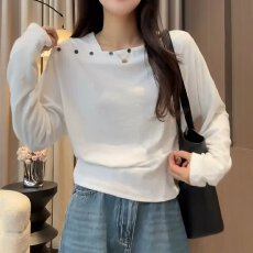 批发人棉260  设计感斜肩排扣长袖针织衫秋装女款26新款气质白色上衣