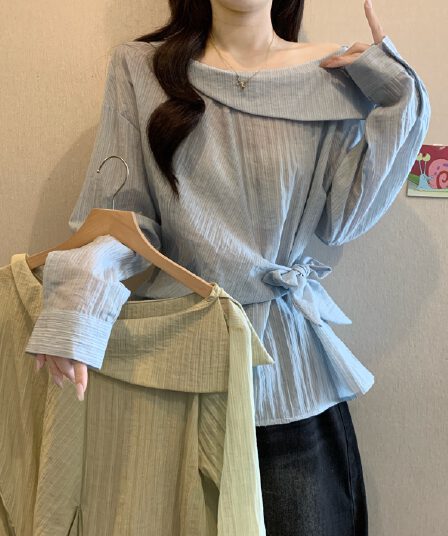 오프숄더 스트라이프 긴팔 여성 셔츠 봄 여름 빅 사이즈 지방 mm 슬림해 보이는 디자인 센스 레이스업 허리 수축 표지 배 맨위