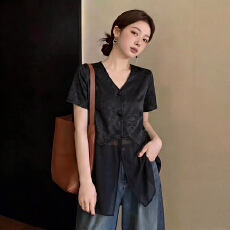 批发高级感黑色V领正肩<b class='q'>短袖</b><b class='q'>衬衫</b>女2026夏新款大码网纱下摆中长款上衣
