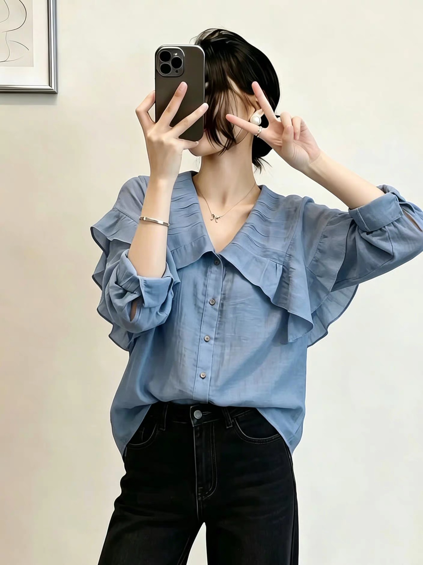 빅 사이즈 파란색 V넥 긍정적 인 어깨 긴팔 여성 셔츠 여름 지방 mm 고급 센스 얇은 스타일 셔츠 품격 고유 한 맨위