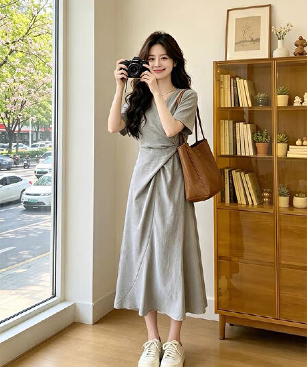 빅 사이즈 여성 의류 여름 새로운 지방 mm 허리 수축 슬림해 보이는 고급 센스 품격 회색 V넥 긍정적 인 어깨 반팔 드레스