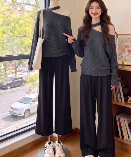 마이크로 지방 자매 패션 홀로우 아웃 라운드 넥 이슬 쇄골 배트윙 소매 루즈핏 니트 스웨터 여성 질감 센스 풀오버 맨위