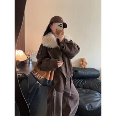 批发2025冬季<b class='q'>海宁</b>新款<b class='q'>皮草</b>外套女中长款复古机车羊羔毛毛领派克羽绒服