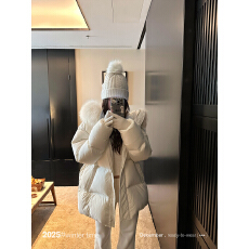 批发SUNONEONE【12.08 20:00】90白鸭绒貉子毛领冬季防水加厚羽绒服女