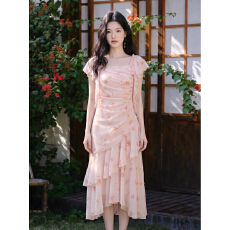 批发夏日绝美小裙子粉色飘带<b class='q'>连衣裙</b>女夏季新款法式温柔风气质长裙