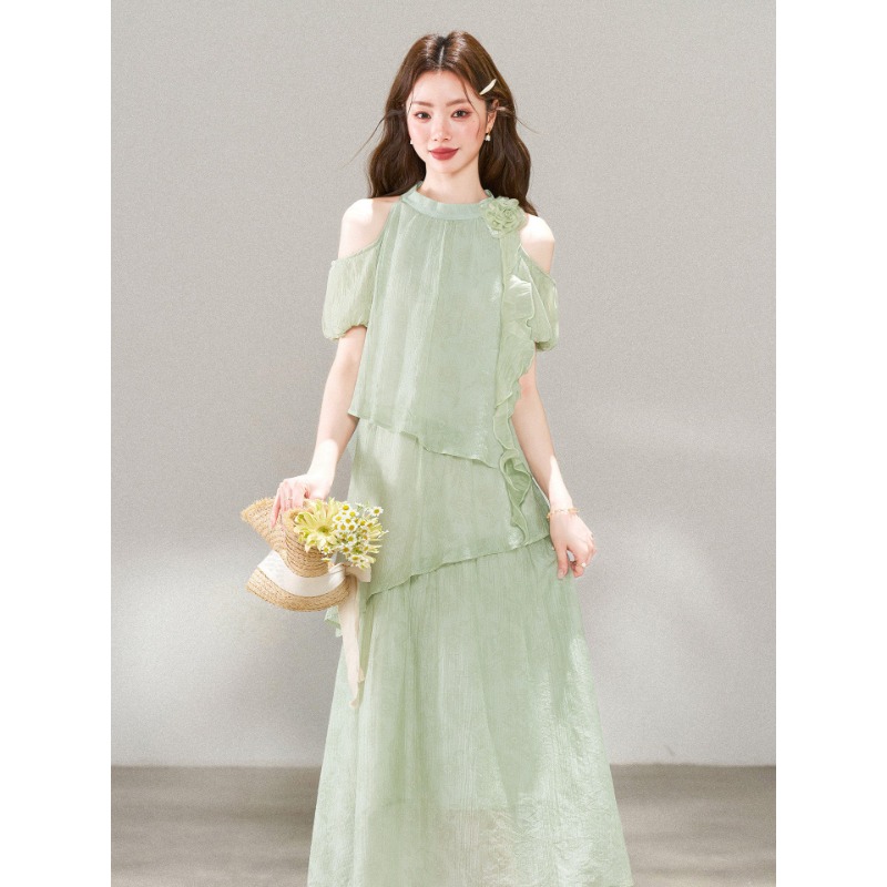 RY3815# 夏季新款法式度假风露肩挂脖绿色连衣裙海岛穿搭气质长裙