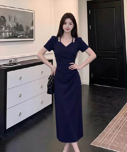 2026 여름 새로운 패션 다용도 한 부서 미니멀리즘 디자인 센스 반팔 드레스 프랑스식 작은 V넥 허리 수축 치마