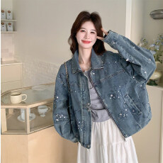 批发韩系时尚小众复古水洗<b class='q'>翻领</b>重工亮片钉珠显瘦百搭时髦牛仔外套女