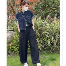 批发短款时尚牛仔短袖<b class='q'>衬衫</b><b class='q'>外套</b>女装2025夏季新款宽松显瘦薄款上衣