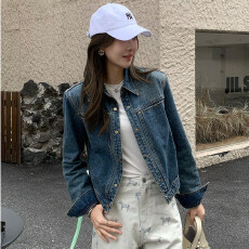 批发宁儿Lynn早春短款牛仔外套女士2026新款小个子设计感高端精致上衣