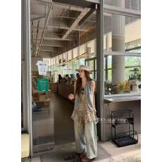 批发印花<b class='q'>背心</b>+<b class='q'>牛仔</b>马甲阔腿裤三件套女2026夏季新款复古时尚套装