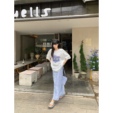 批发现实拍实价 慵懒风宽松舒适花朵印花短袖<b class='q'>T</b><b class='q'>恤</b>上衣+花边装饰半身裙