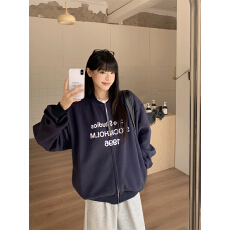 批发现实拍实价字母印花圆领宽松长袖外套女早秋美式宽松休闲开衫上衣