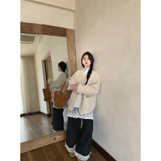 批发实拍 韩系杏色羊羔毛外套+<b class='q'>蕾丝</b>花边打底上衣+加绒花边牛仔裤套装